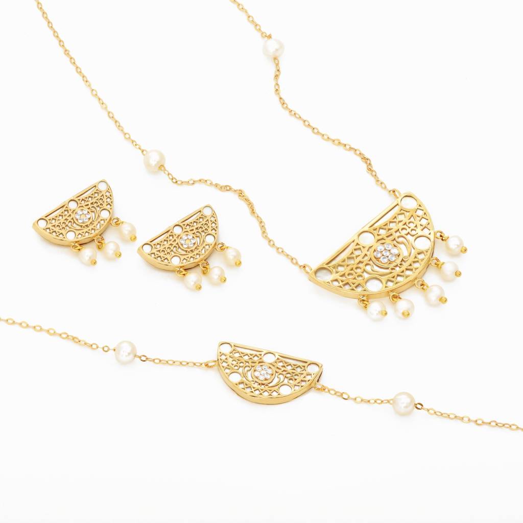 Sadaf Treasure 18K Traditional Gold Set