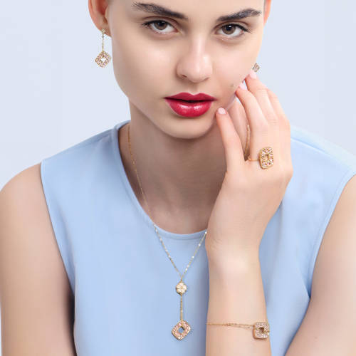 مجموعة ذهب واحة كليوباترا عیار 18