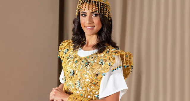 التطريز بالذهب