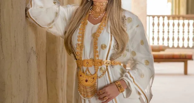 ما الطريقة الصحيحة لاختيار عقود سلاسل الذهب