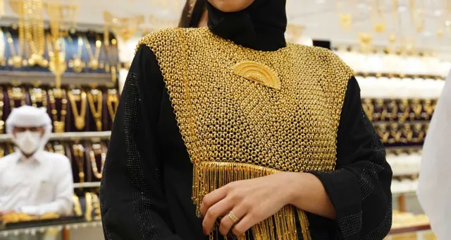 لماذا يعتبر شراء الذهب في دبي رائجاً؟