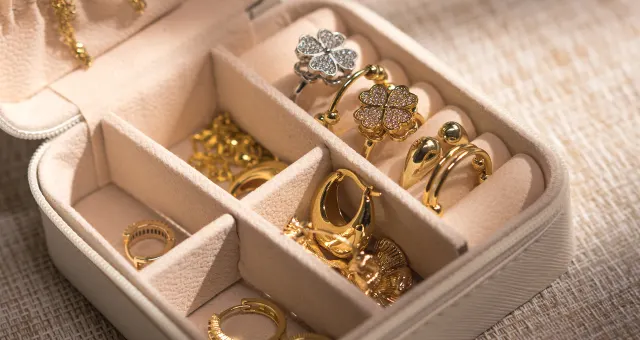 Vacation Jewelry: What to Pack for Every Type of Trip
