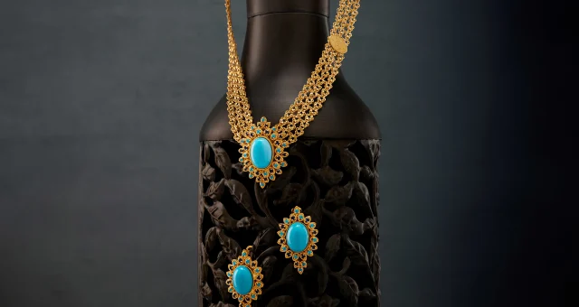 Gold and Precious Stones in Ramadan Collections