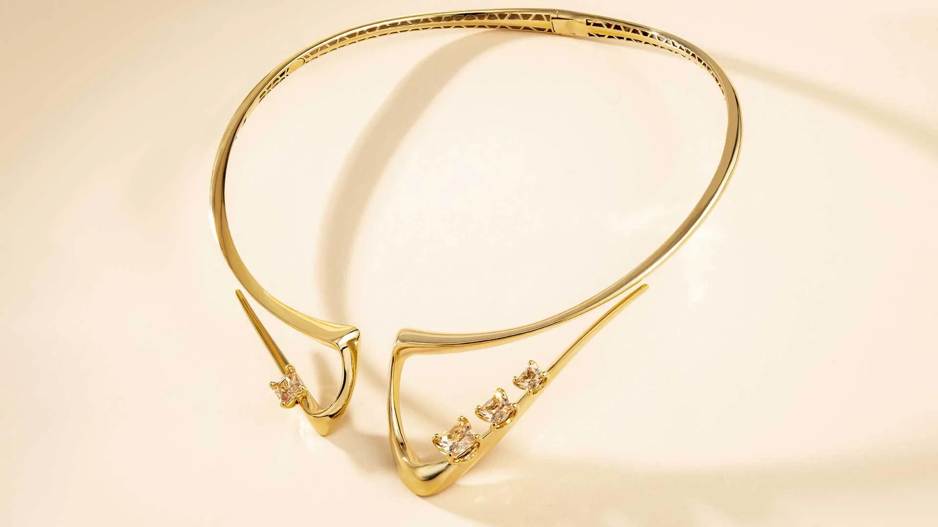 Four ways to Rock Your 21K Gold Necklace