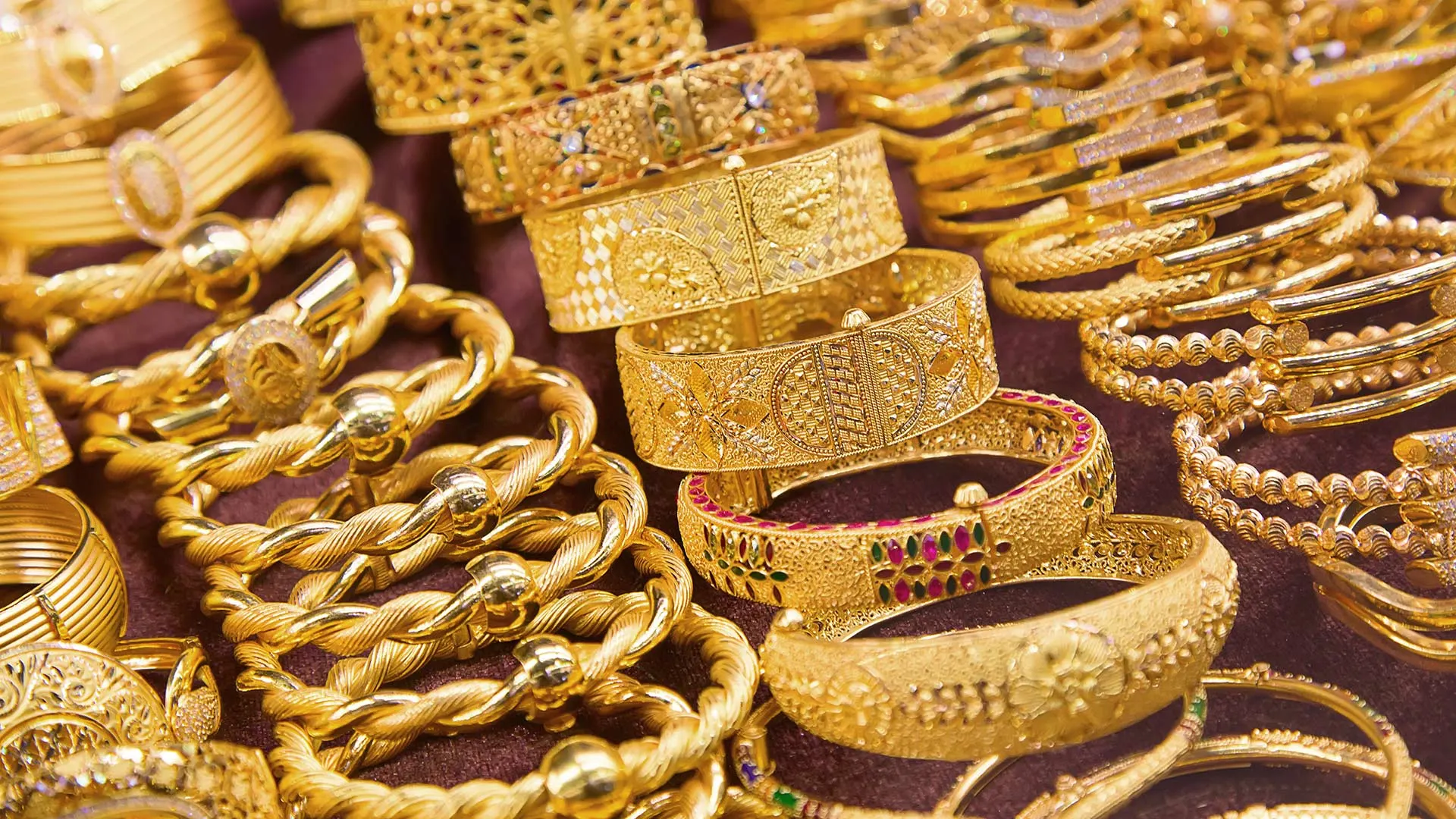Why is Gold Cheap in Dubai?