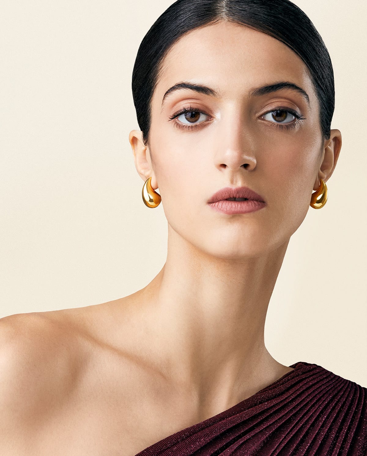 Ying Yang 21K Gold Earring