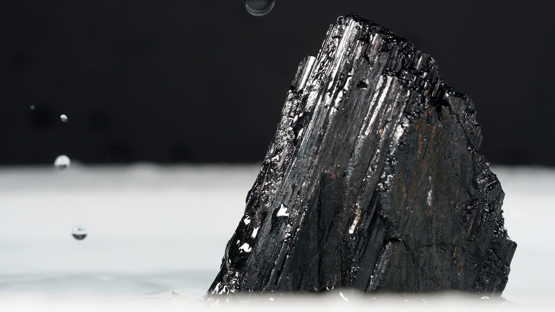 Black Tourmaline Stones in Women’s Jewellery