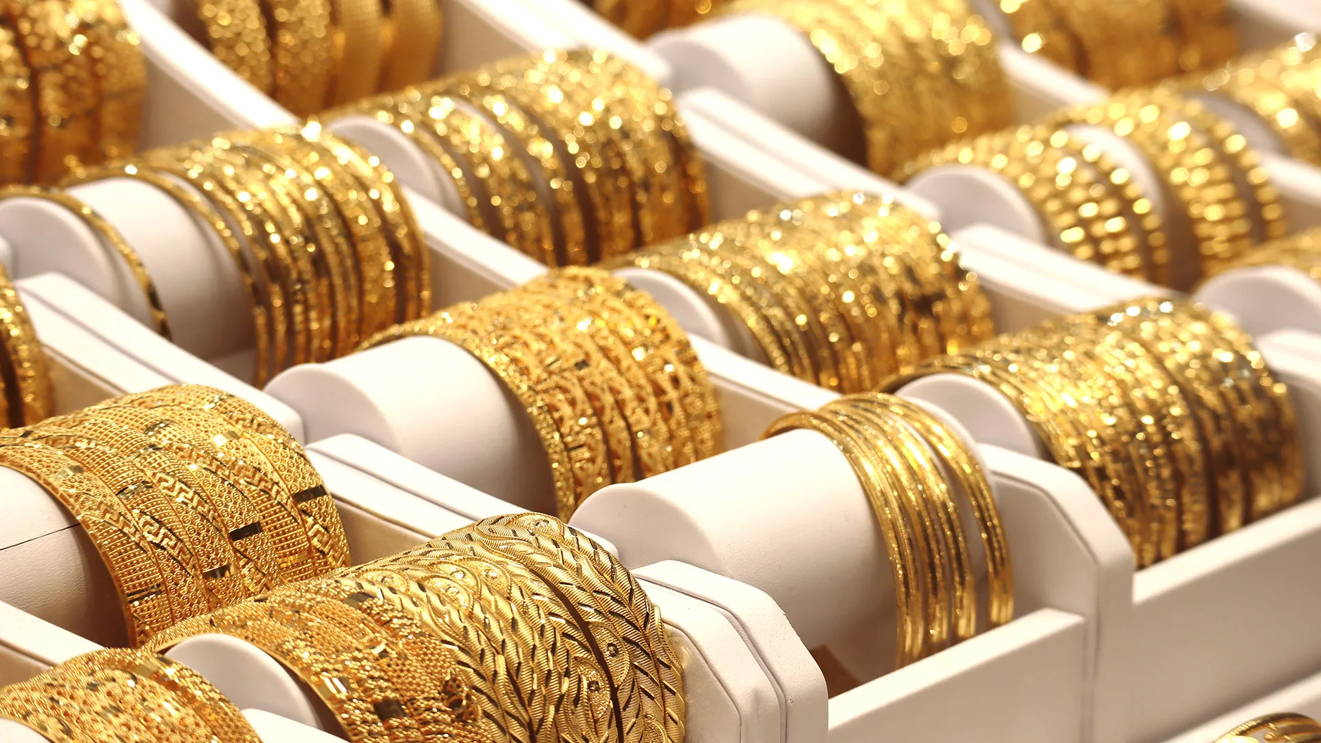 Golden Opportunities: How UAE's Tax-Free Policy Boosts the Gold Sector