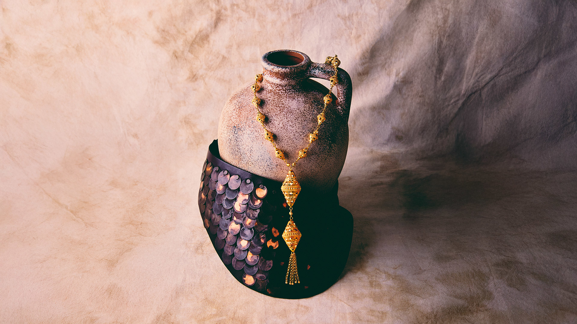 Treasures of the Arabian Gulf: The Cultural Significance of Gold in Qatari Heritage