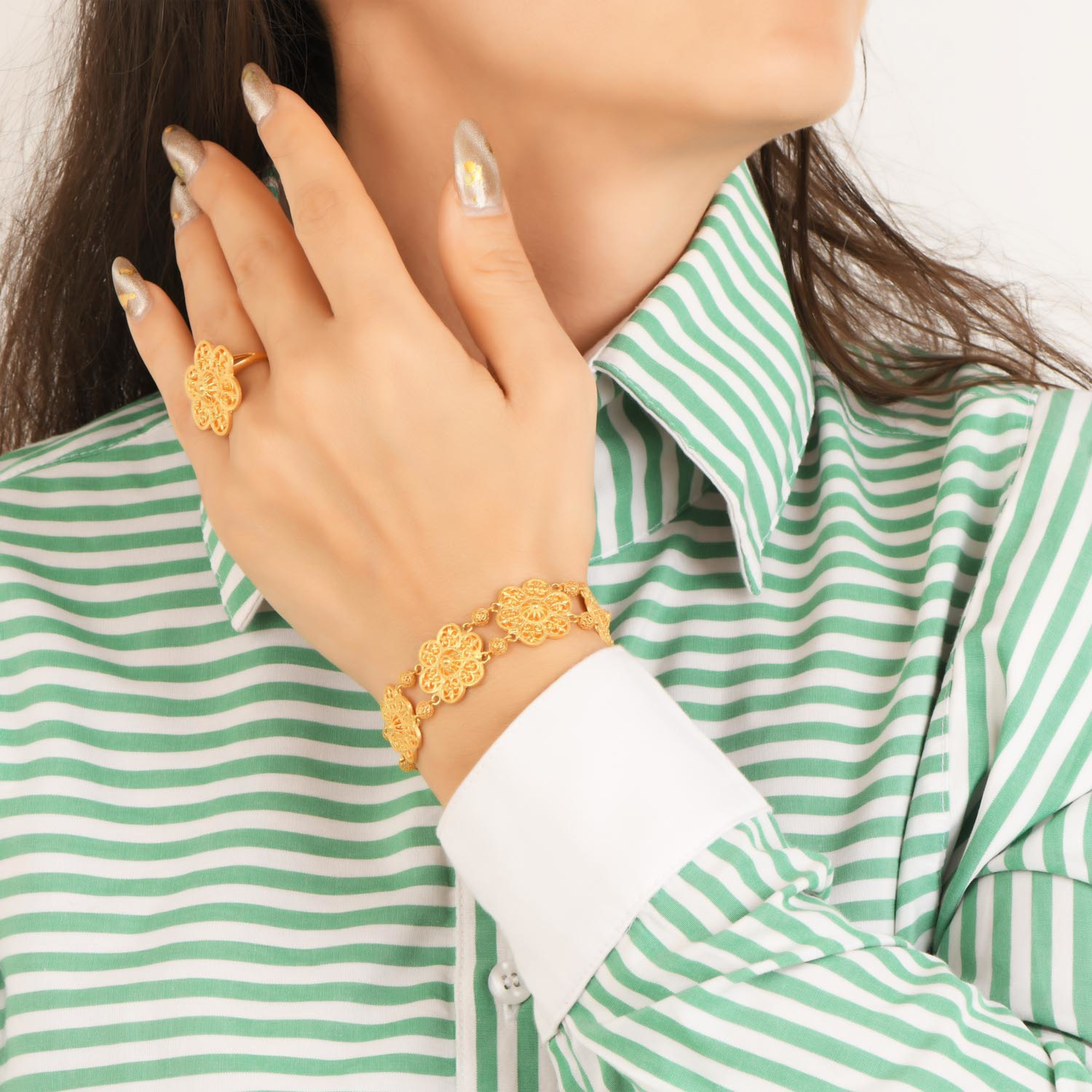 Majestic Flowers 21K Bracelet Gold Set - Al Romaizan