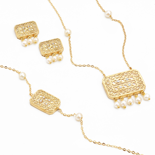 Sadaf 18K Medallion Traditional Gold Set