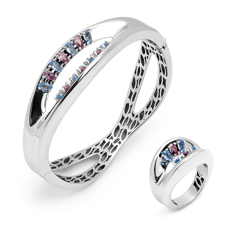 طقم بيلازا من الذهب عيار 18 قيراط