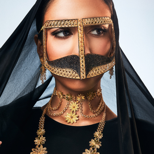 برقع إماراتي من الذهب عيار 21
