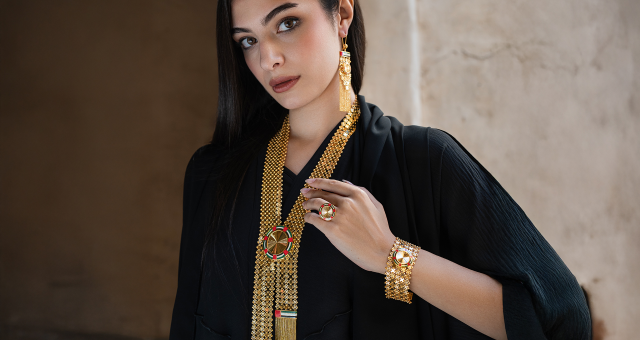 ألوان الإمارات: تنسيق المجوهرات ليوم الوطني