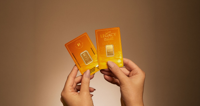Investing in Gold Bars vs. Gold Jewelry: What Makes More Sense for UAE Residents?