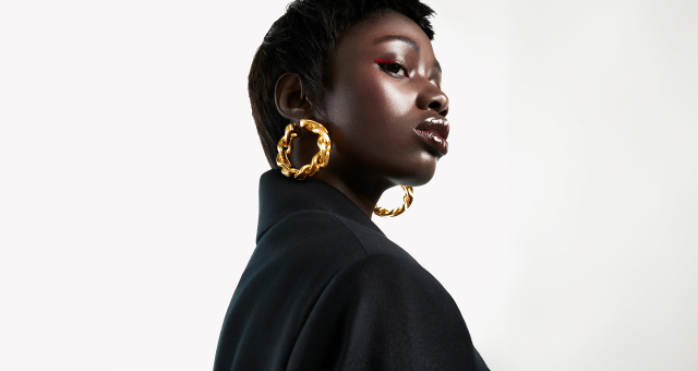 التصاميم الجريئة والفريدة للأقراط: أقراط ضخمة لخزانة ملابسك في الخريف والشتاء