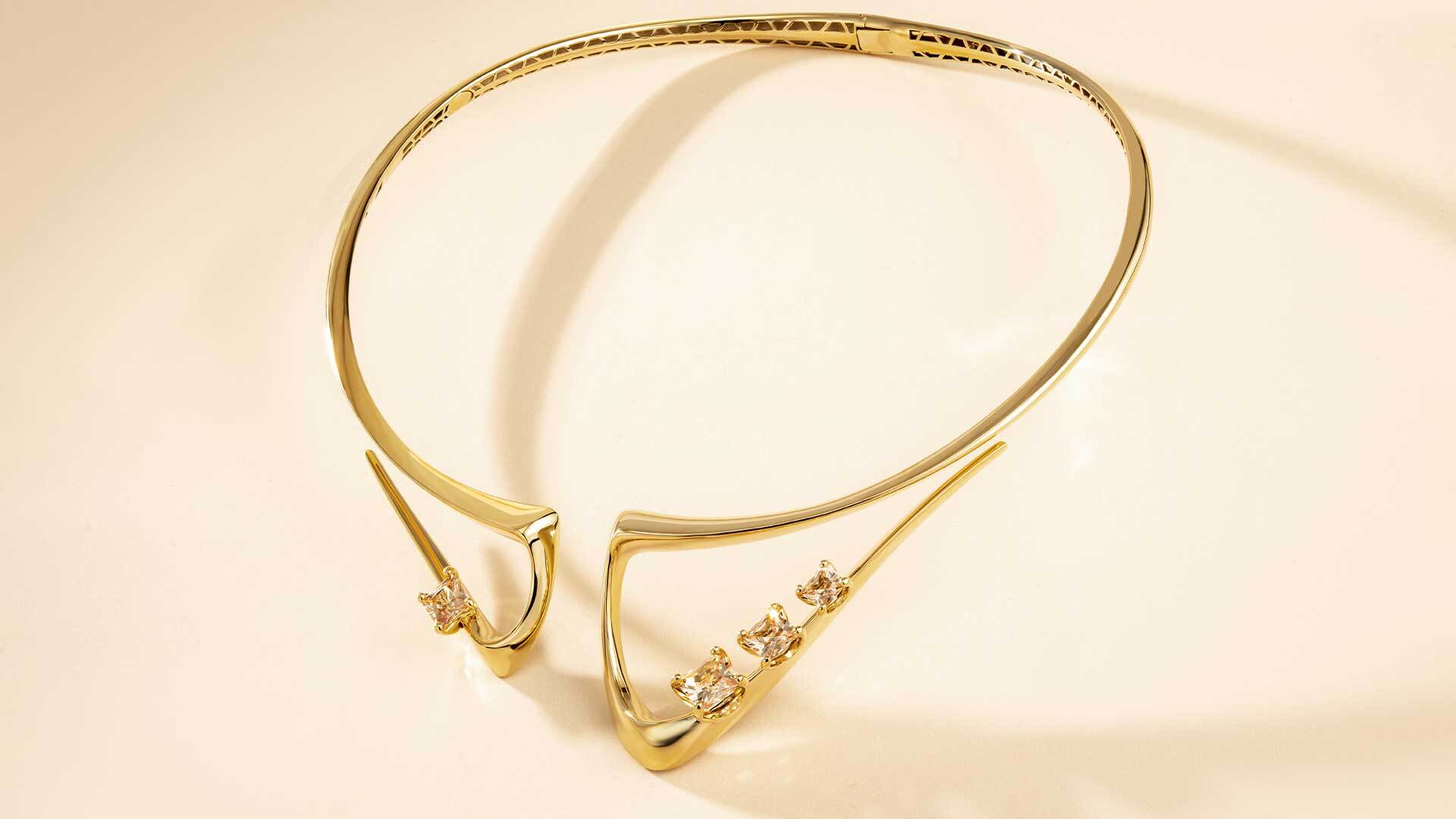 Four ways to Rock Your 21K Gold Necklace