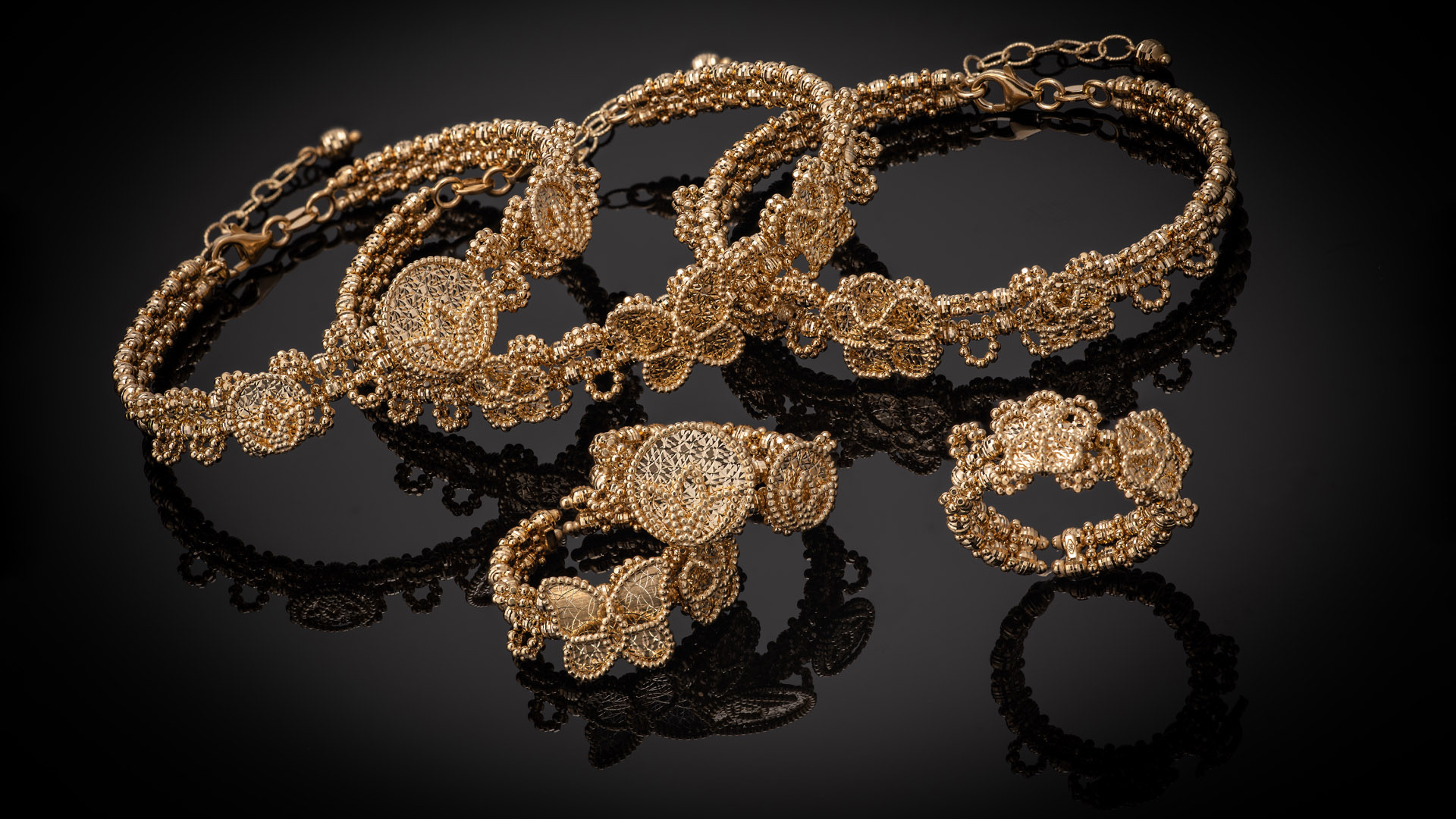 Gold & Art