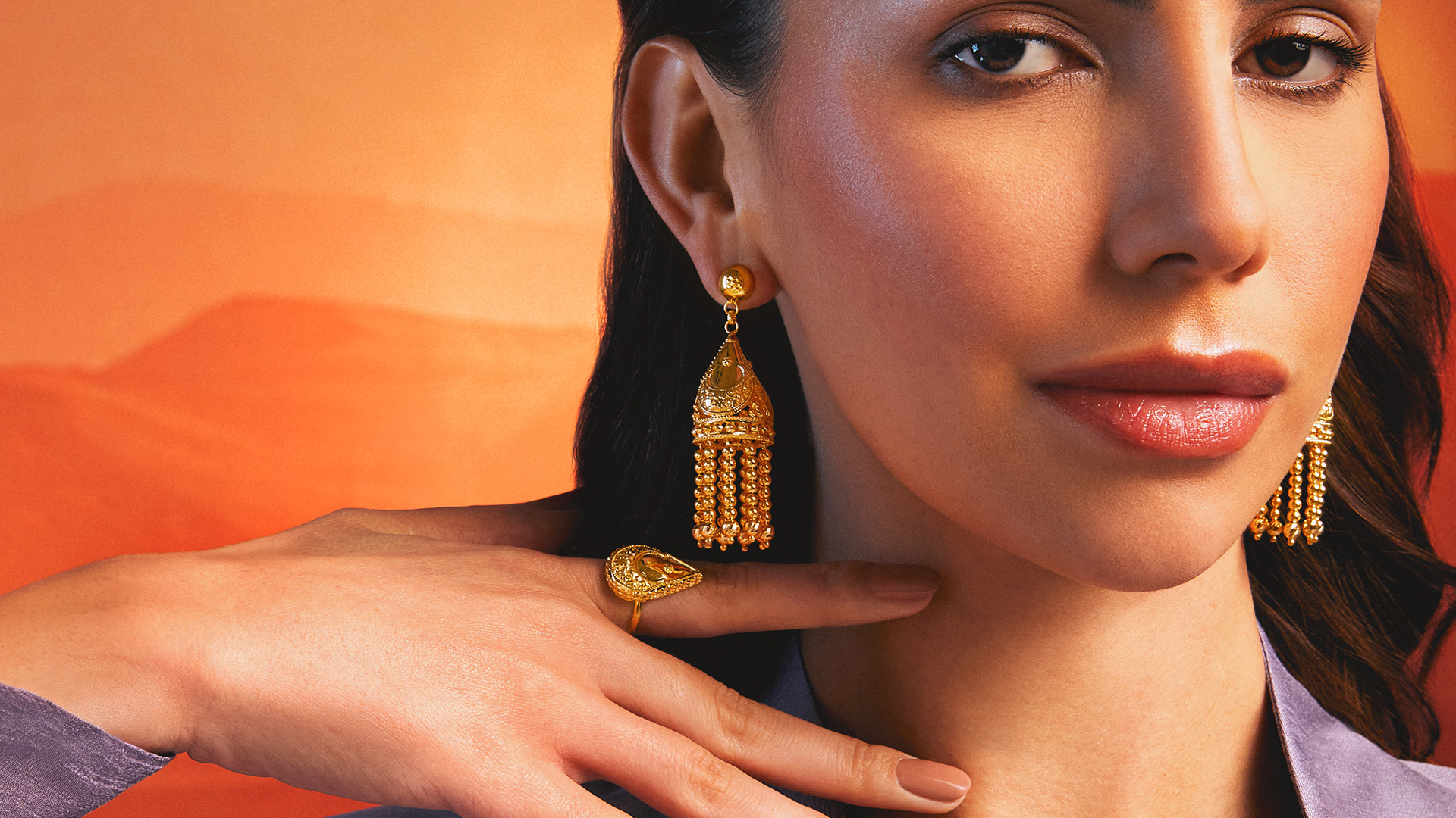 Best Statement Earrings for Winter Majlis: Velvet & Silk Styling Guide for UAE