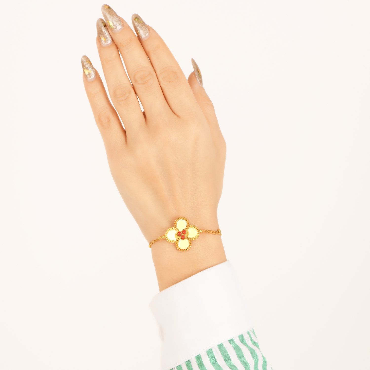 طقم ذهب عيار 21