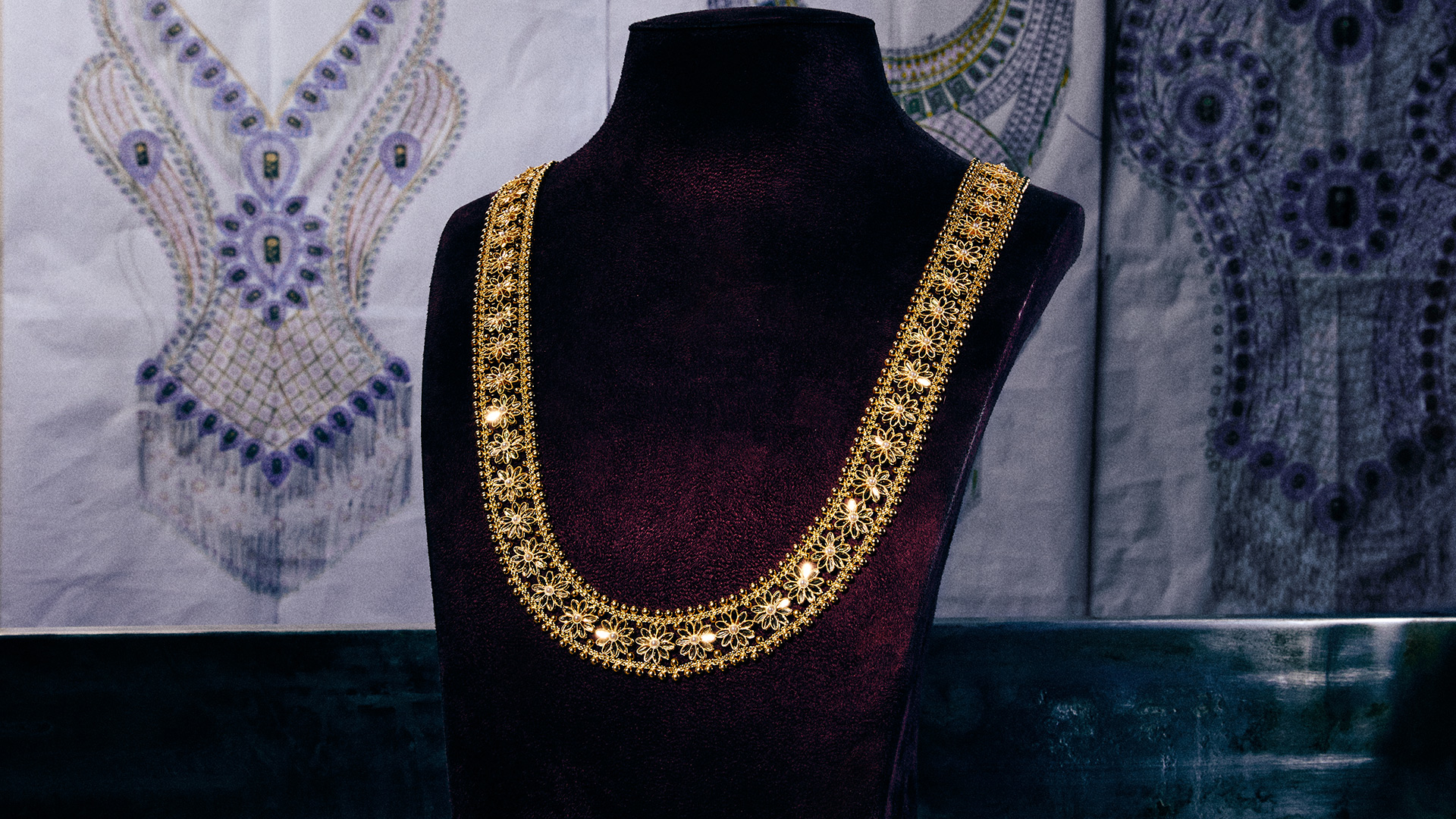 الجواهر التي لا تنكسر: كيف تنقل حلي الذهب الإماراتية القيمة الخالصة عبر الأجيال