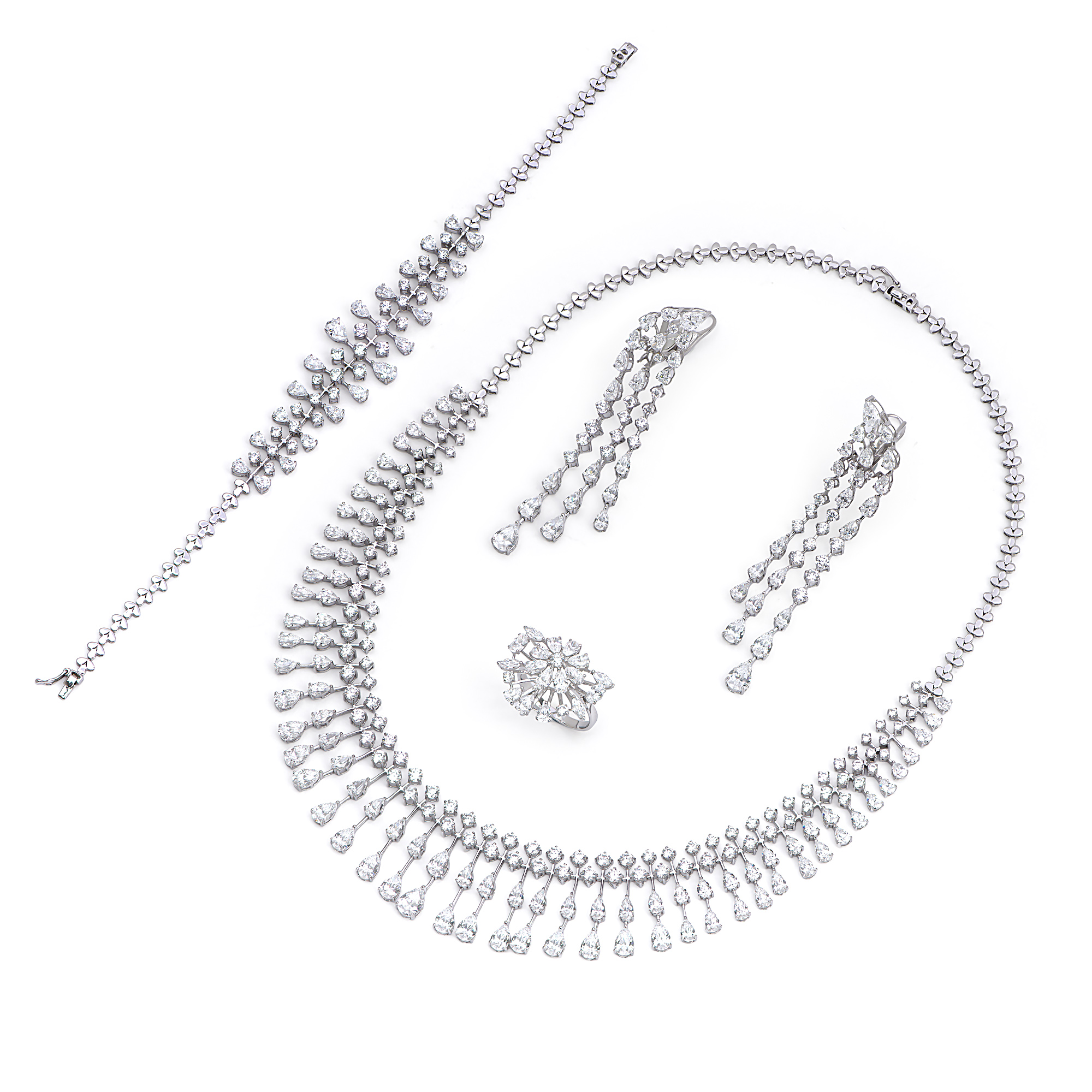 طقم جومايما من الذهب عيار 18 قيراط