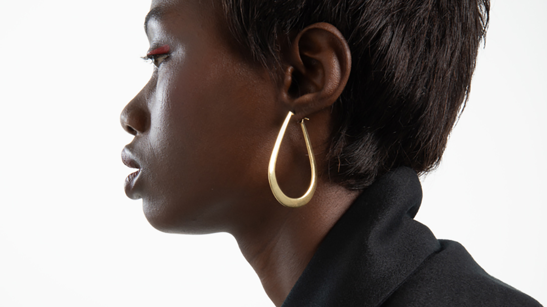 Your Ultimate Guide to Trying Different Types of Earring Fastenings!