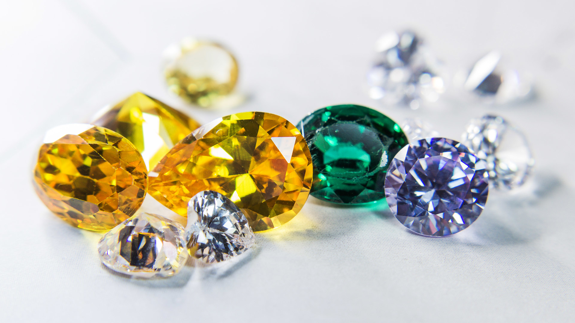 The Fascinating Power of Gemstones for Your Skin: A Gemological Journey