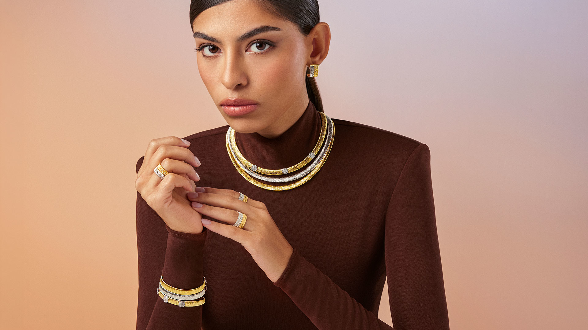 Yellow Gold vs. White Gold in 2026: Which Is Winning the UAE Market?