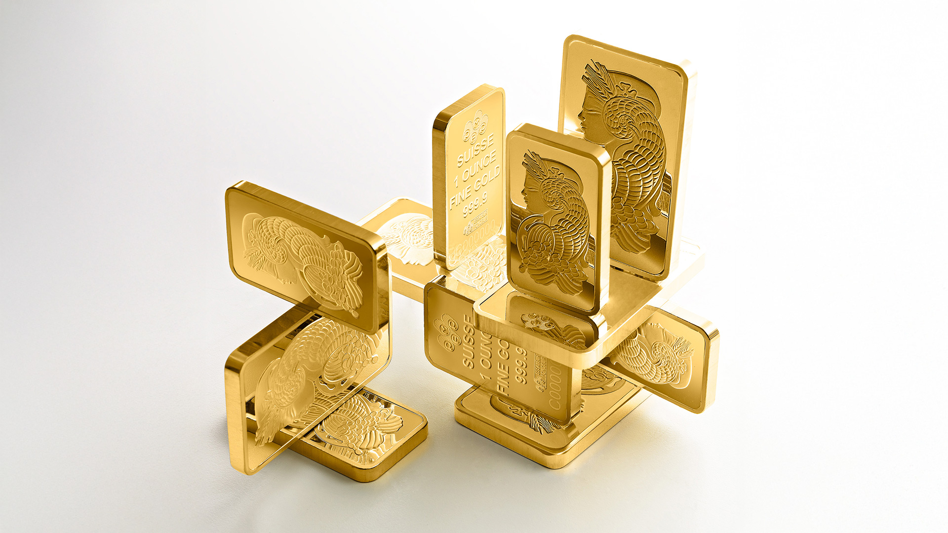 Just Gold: When the Material is the Only Masterpiece