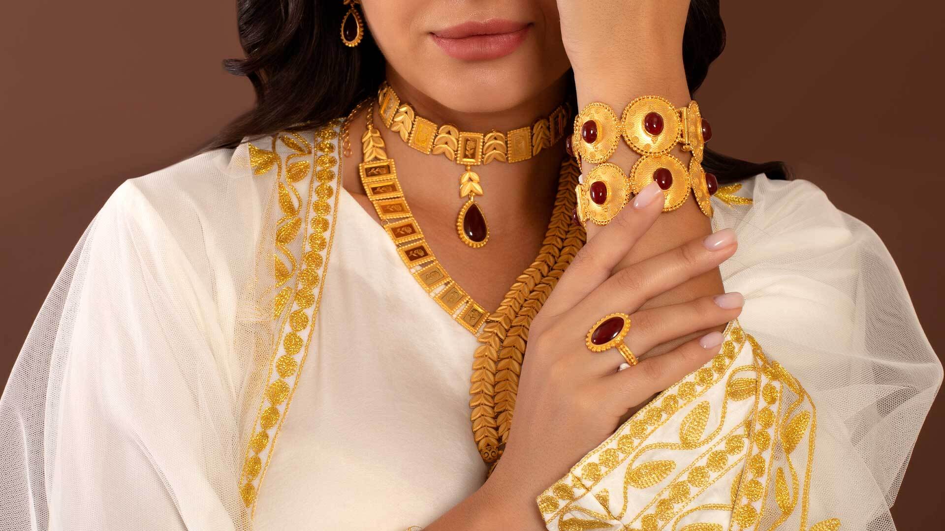 Antique Gold Laxmi Necklace in Mango Motif