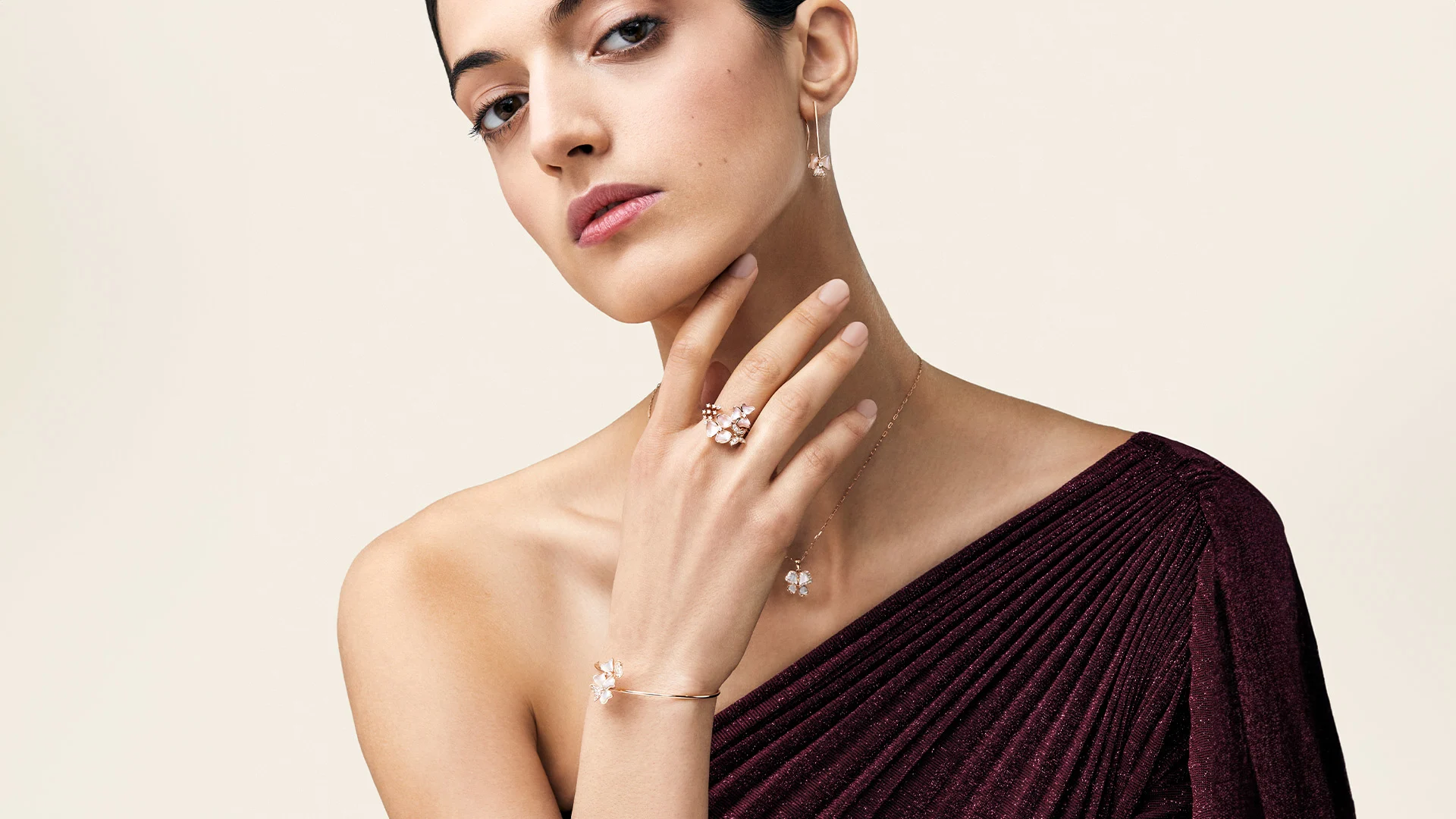 The Diamond Confidence Effect: Why Successful Women Wear Them Daily