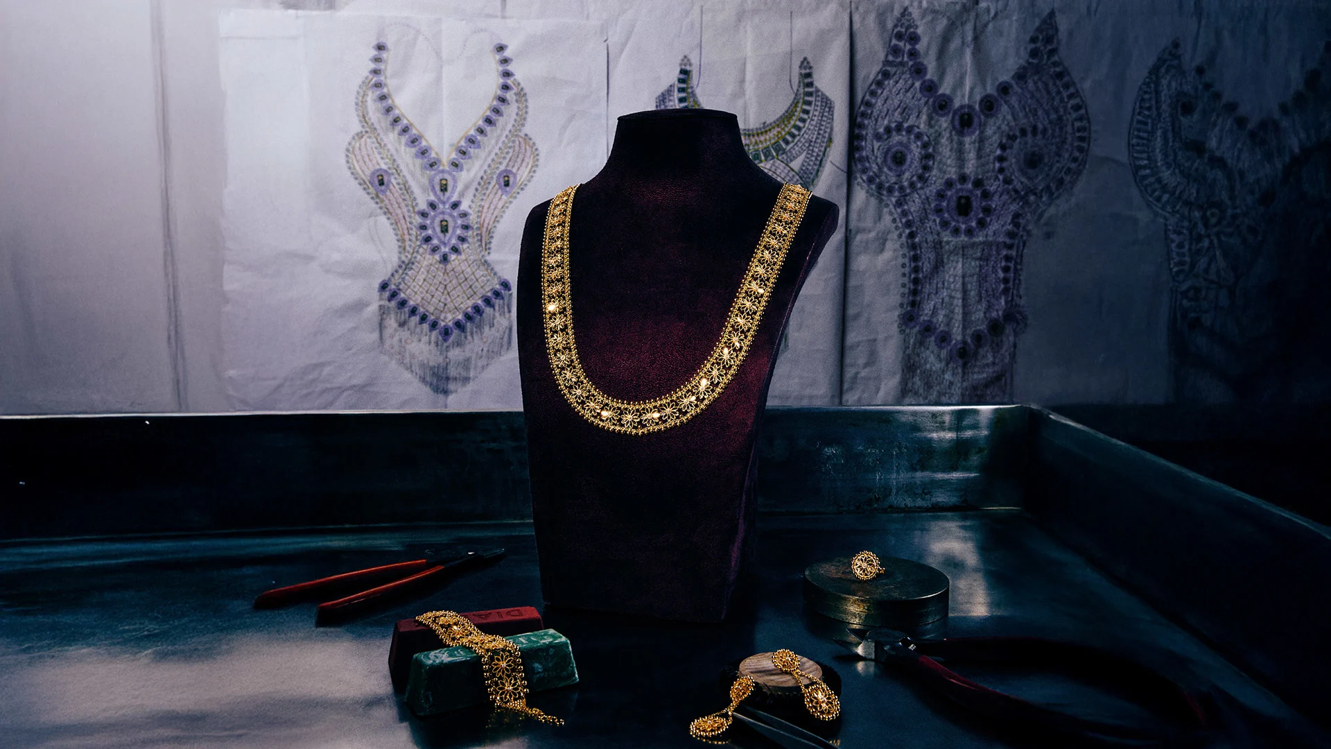 The Story Behind Traditional Bedouin Gold Designs: A Legacy of Desert Artistry