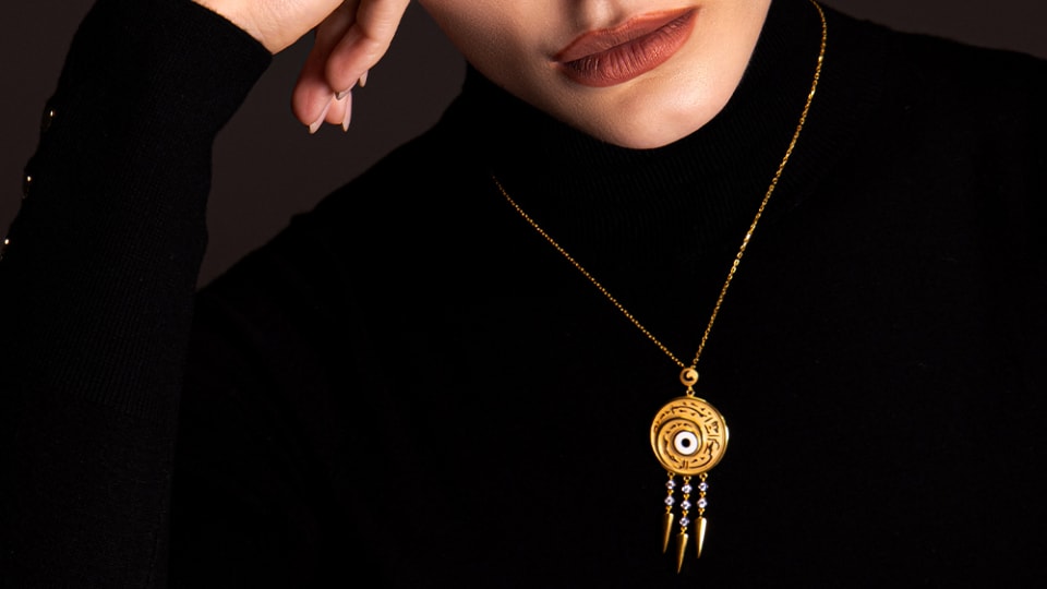 Elevate Your Eid al-Adha Style with These Elegant Gold Jewelry Pieces
